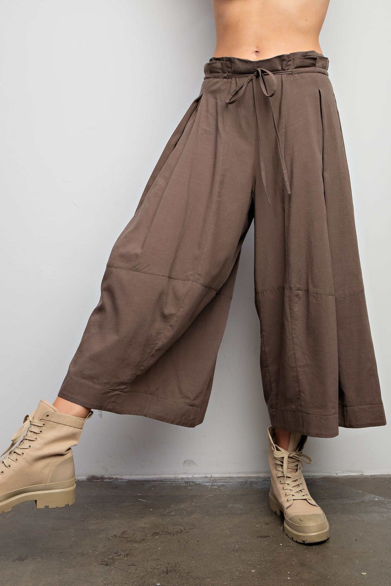 Wide Leg Linen Ankle Pants in Umber