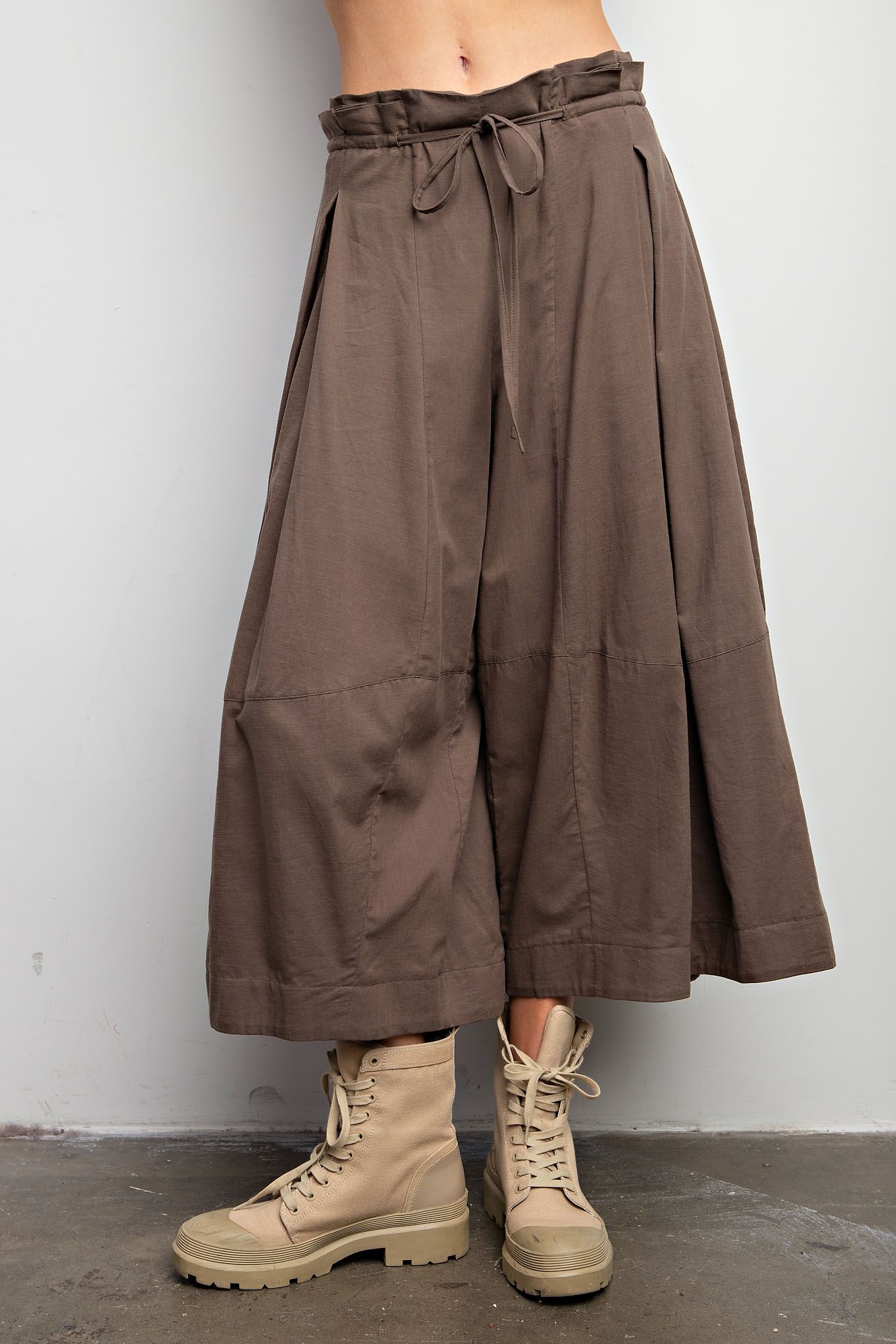 Wide Leg Linen Ankle Pants in Umber