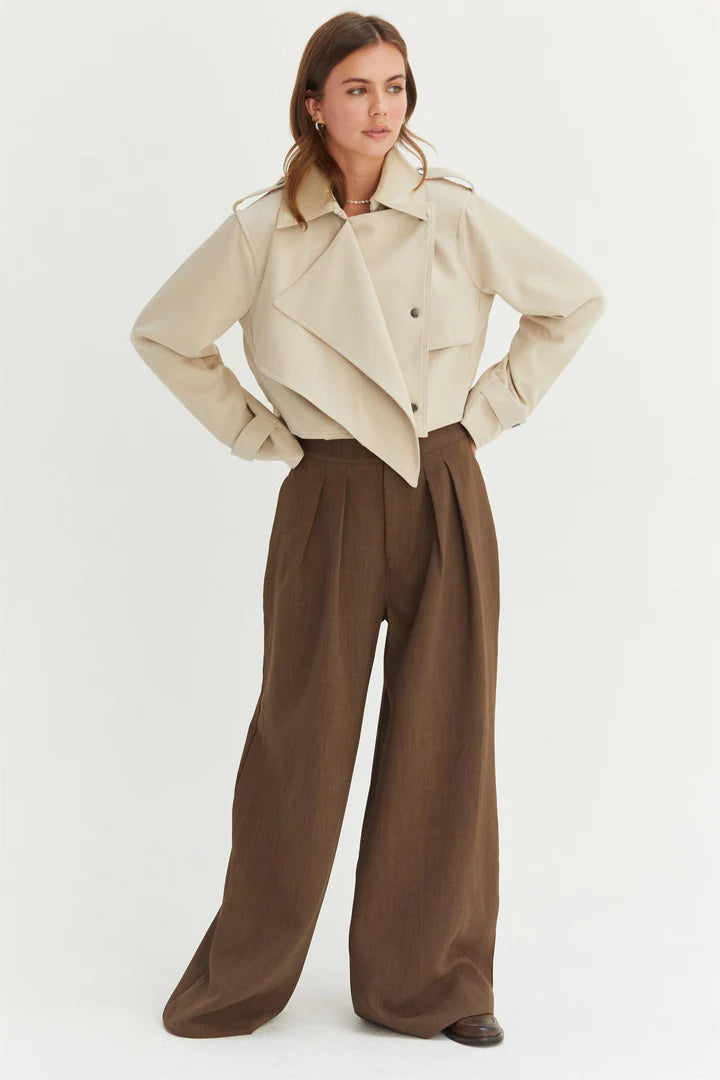 Wide Leg Pleated Trouser in Brown